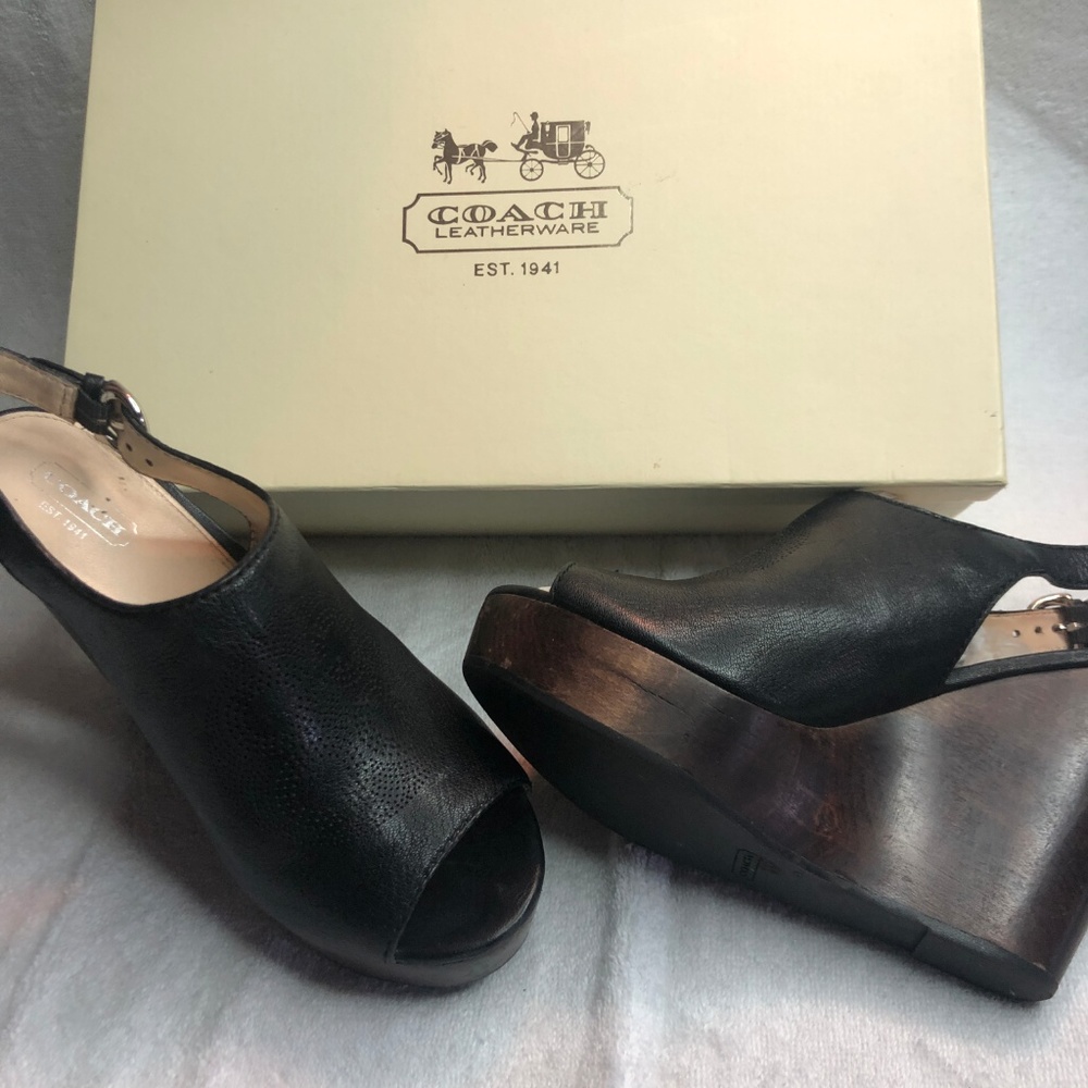 COACH  SHOES SIZE 9 - Picture 4 of 4